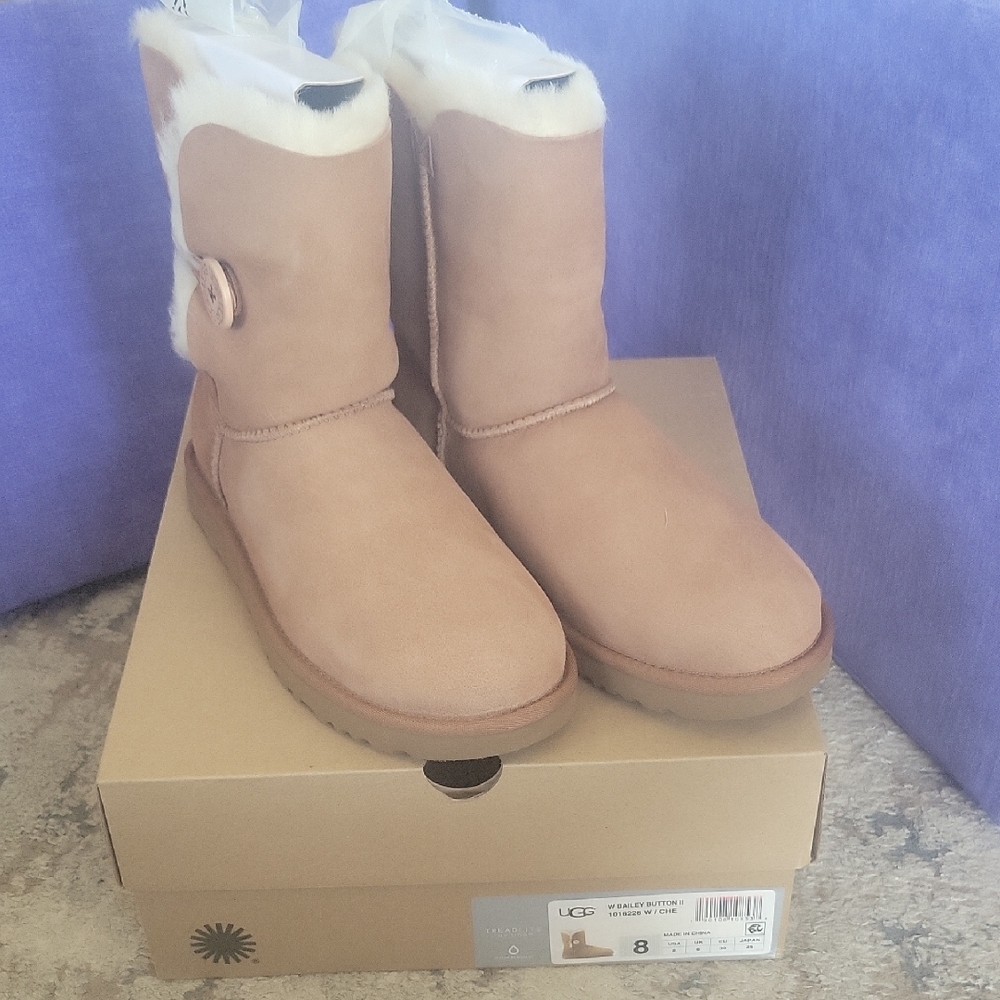 UGG Women's Tan Boots